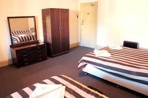 Standard Balcony Twin Room  | Free WiFi, bed sheets