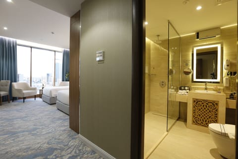 Business Suite | Bathroom | Slippers