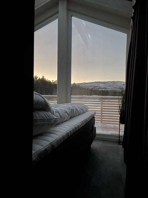 Desk, laptop workspace, free WiFi, bed sheets