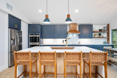 Kitchen island with bar seating