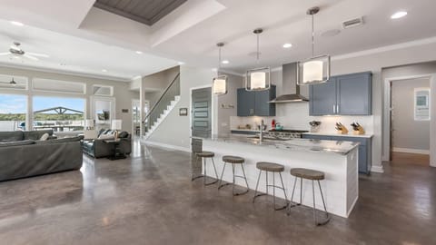 121 Bud Lane: Kitchen