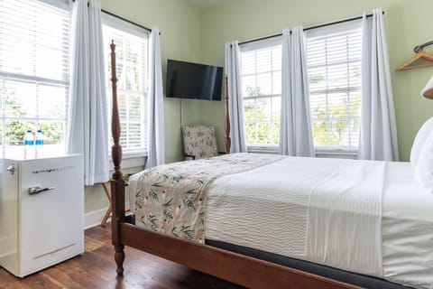 Flagler Room 4 | Premium bedding, pillowtop beds, in-room safe, individually decorated