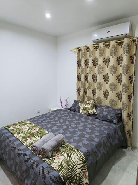 Executive Apartment, 2 Bedrooms, Non Smoking, Executive Level | In-room safe, laptop workspace, blackout drapes, soundproofing