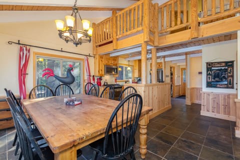 Dining Area to Kitchen