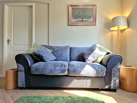 Cottage | Living area