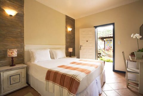 Superior Room | Minibar, in-room safe, desk, blackout drapes