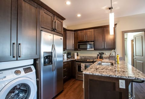 Condo | Private kitchen | Full-size fridge, microwave, oven, stovetop