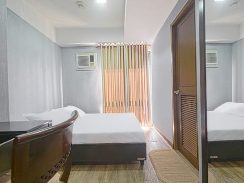 Suite, 1 Bedroom | Desk, free WiFi, bed sheets