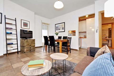 Apartment | Living area