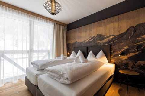 Apartment with 3 Bedrooms 3B | 3 bedrooms, hypo-allergenic bedding, in-room safe