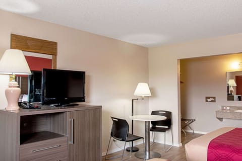 Room, 2 Queen Beds, Non Smoking, Ground Floor | Premium bedding, in-room safe, desk, iron/ironing board