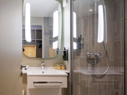 Standard Room, 1 Double Bed with Sofa bed | Premium bedding, in-room safe, desk, blackout drapes