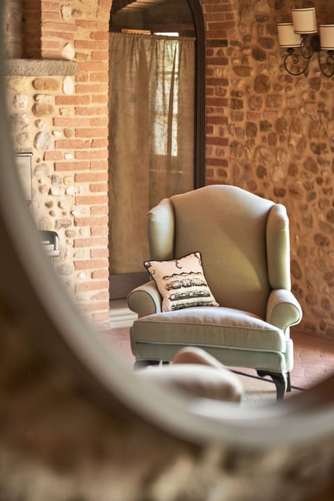 Brown, Building, Furniture, Chair, Comfort, Wood, Window, Interior Design, Architecture, Floor