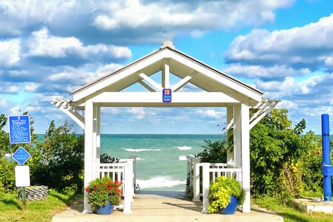 500 feet from the house