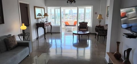 Classic Apartment, 3 Bedrooms, Sea View, Tower | Living room | TV