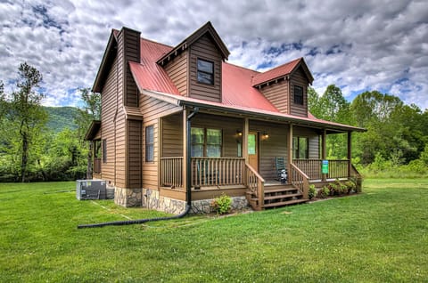 House, Multiple Beds (Brookside Retreat #3584) | Exterior