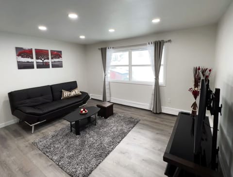 Apartment 2 | Living area | Smart TV