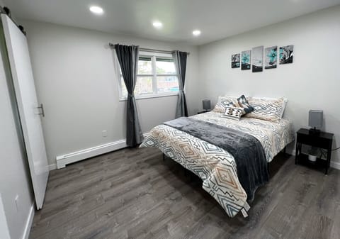 Apartment 2 | Premium bedding, memory foam beds, iron/ironing board, free WiFi