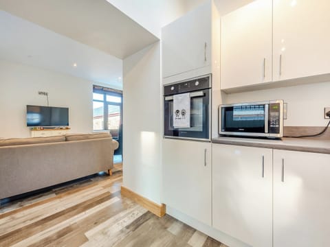 Kitchen area | Ty Gwair - Goetre Isaf, Lampeter