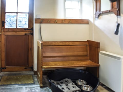 Dog friendly | Stable Cottage, Askrigg