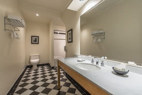 Queen Suite  | Bathroom | Designer toiletries, hair dryer, bathrobes, towels