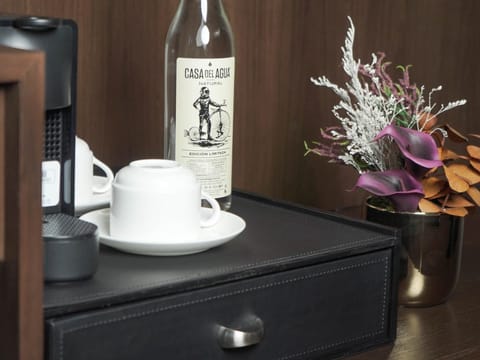 Premium bedding, down comforters, in-room safe, desk