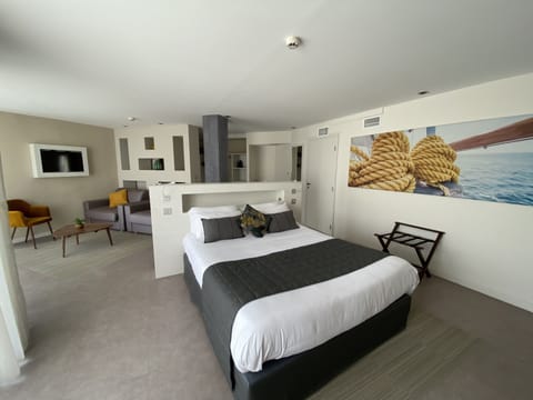 Superior Suite, Terrace, Pool View | Minibar, in-room safe, cribs/infant beds, free WiFi