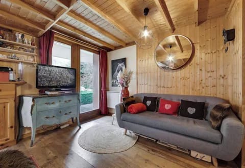 7770ef21-7cfa-4fea-852f-524dc574e097