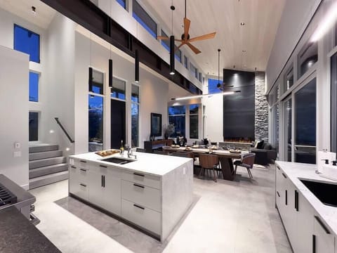 Open floorplan on main level