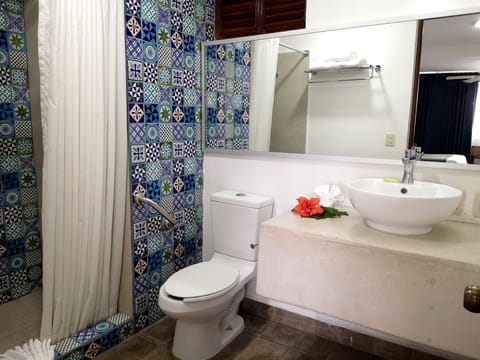 Standard Room, 2 Double Beds, Ocean View | Bathroom | Shower, free toiletries, towels, soap