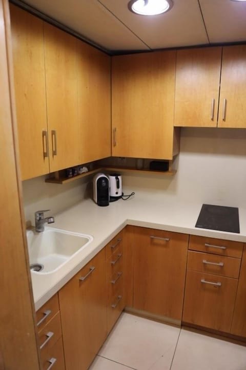 Condo, 1 Bedroom | Private kitchen | Fridge, stovetop, coffee/tea maker, toaster