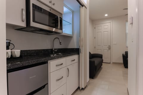 Superior Suite, Non Smoking | Private kitchenette | Mini-fridge, coffee/tea maker