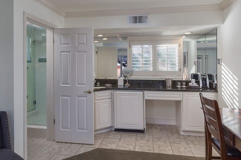 Family Double Room Single Use, 1 Bedroom | Private kitchenette | Fridge, coffee/tea maker