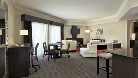 Suite, 1 Bedroom, Non Smoking | Individually decorated, individually furnished, desk, laptop workspace