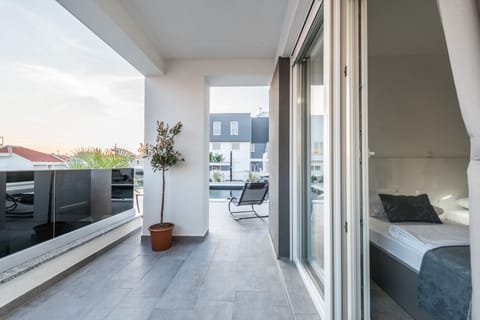Luxury Apartment, 2 Bedrooms, Balcony | Terrace/patio
