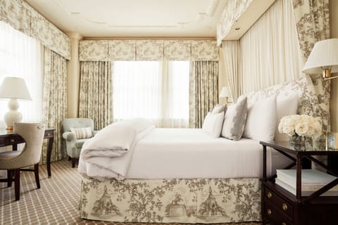 Luxury Suite, 1 Bedroom (St Johns Church View with King Bed) | Egyptian cotton sheets, premium bedding, down comforters, pillowtop beds