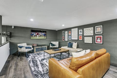 Pavilion Game Room Upstairs