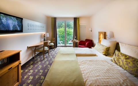 Comfort Double Room | Hypo-allergenic bedding, minibar, in-room safe, individually furnished