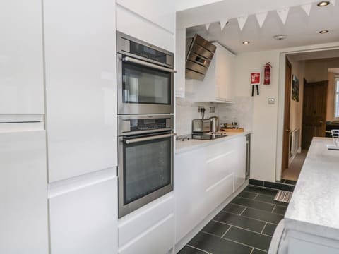 Fridge, dishwasher, electric kettle, toaster