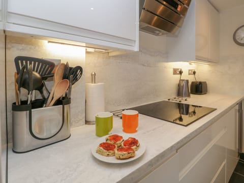 Fridge, dishwasher, electric kettle, toaster