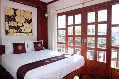 Superior Double Room | Free WiFi, bed sheets