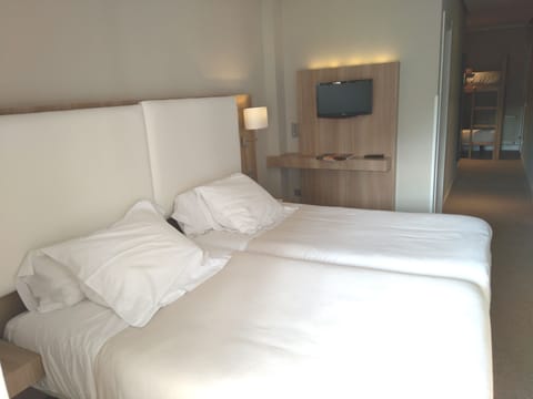 Family Room | Minibar, in-room safe, rollaway beds, free WiFi