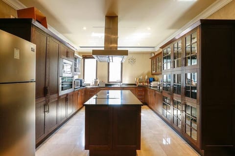 Large fully equipped kitchen