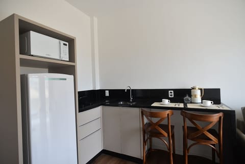 Comfort Studio | Private kitchen | Fridge, microwave, stovetop, electric kettle