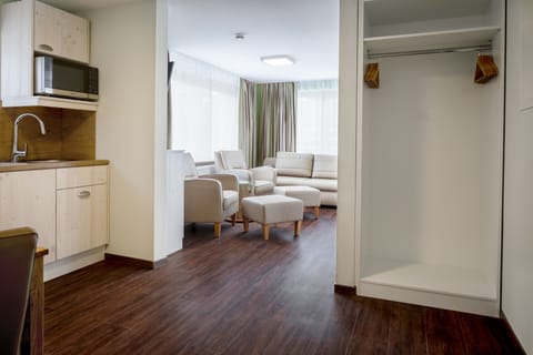 Condo, 1 Bedroom | 1 bedroom, laptop workspace, free WiFi