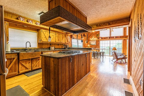 Family Cabin | Private kitchen