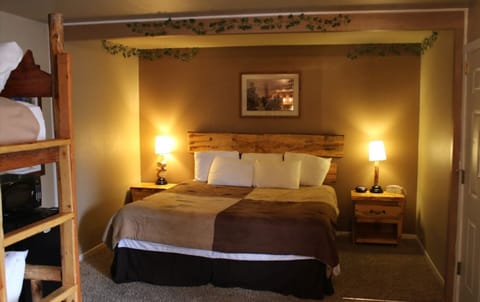 Family Suite | Premium bedding, individually decorated, individually furnished