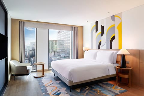 Executive Suite, 1 King Bed, Non Smoking, City View | Premium bedding, memory foam beds, minibar, desk