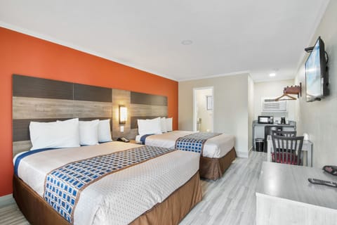 Family Room, 2 Queen Beds, Refrigerator & Microwave, Beachside | Premium bedding, free WiFi, bed sheets