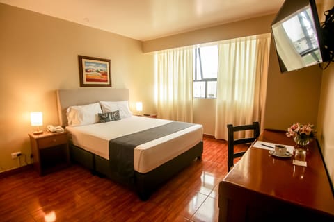 Superior Room | Iron/ironing board, free WiFi, bed sheets